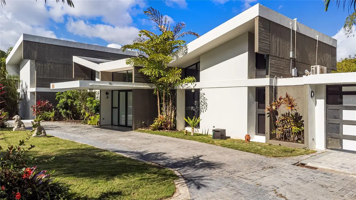 26 E Sunset Hills, Guaynabo, PR 00971 - Image #1