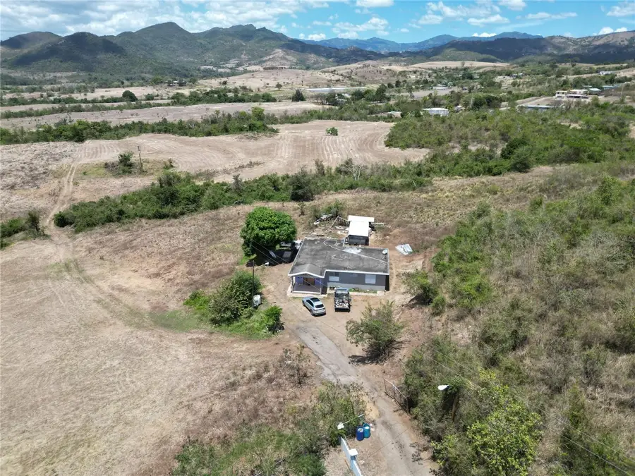14 Los Llanos Ward, Coamo, PR 00769 - #2