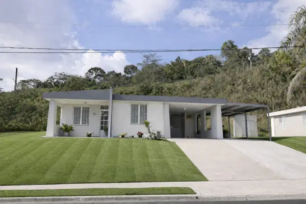 729 10 #10, CIDRA, PR 00739