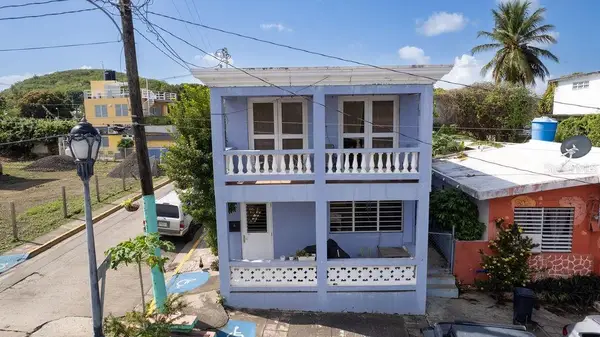 112 Calle Muoz Rivera, VIEQUES, PR 00765