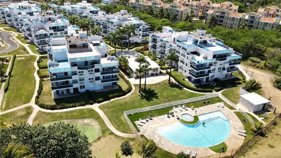 Mediana Alta Costamar Beach Village #SE 304, Loiza, PR 00772 - #2