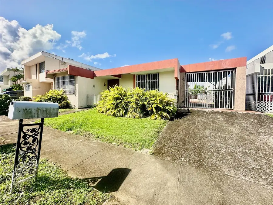 j14 Granadillo Arbolada J14 Granadillo Arbolada, Caguas, PR 00727 - #3