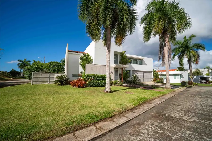 LOS ALTOS DEVELOPMEN Ciudad Jardn Gurabo #204, Juncos, PR 00777 - #3