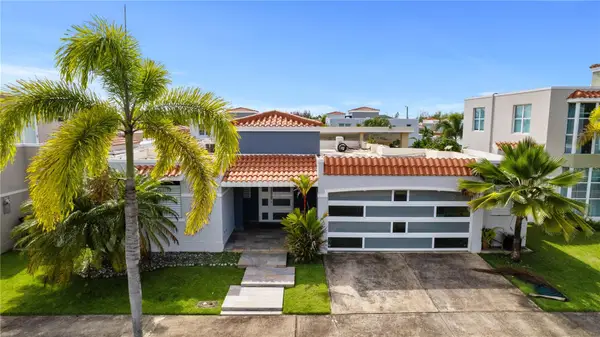 Estancias De Cerro Grodo Calle Plaza Fabian #63, VEGA ALTA, PR 00692