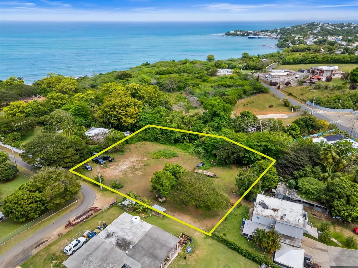 Bo Florida Solar 4, Vieques, PR 00765 - #1