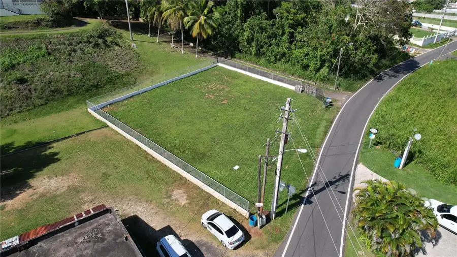 637ST Bo Miraflores #8-a, Arecibo, PR 00612 - #2