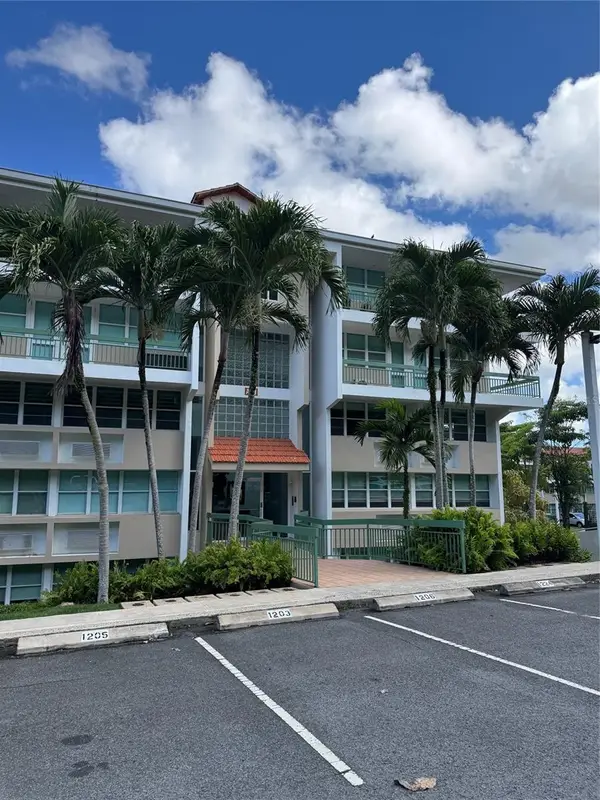 26 Carr 833 La Villa Garden Apts #AJ-1227, GUAYNABO, PR 00971