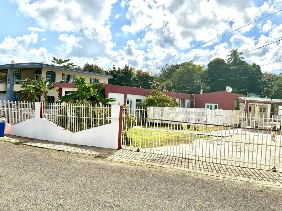507 Vicenta Arroyo, Manati, PR 00674 - #2