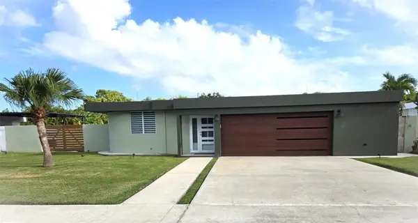2 Roosevelt Garden, CEIBA, PR 00735