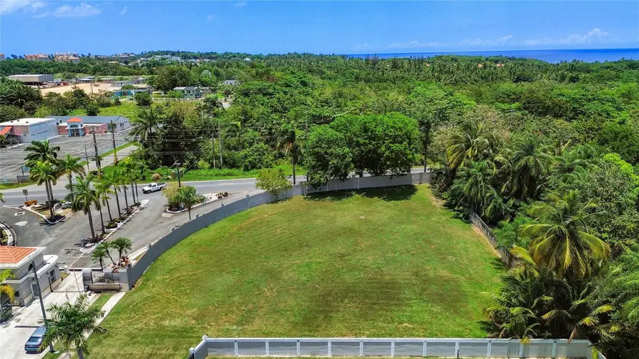 A-1 Paseo Madrid, Vega Alta, PR 00692 - #2