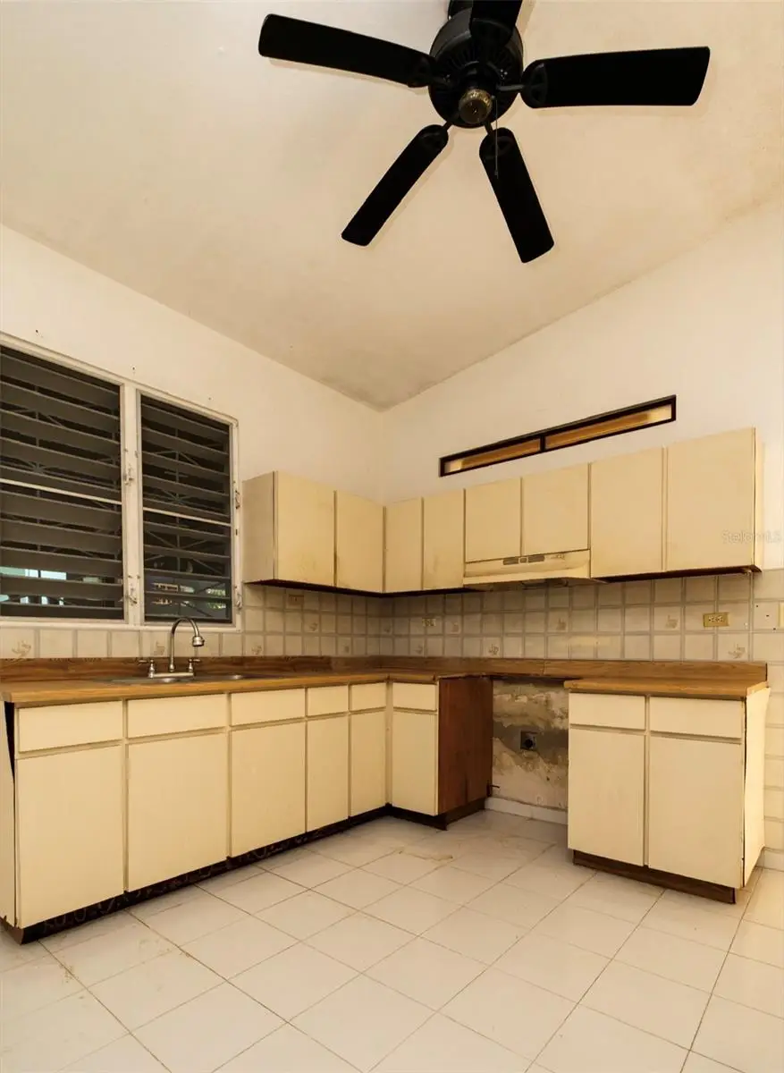 1509 Urb. El Paraiso Rhin St., San Juan, PR 00926 - #2