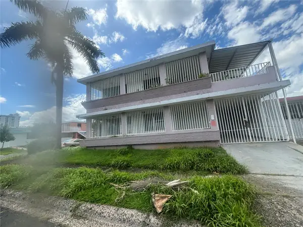 Calle 18 Bloque 23, BAYAMON, PR 00959
