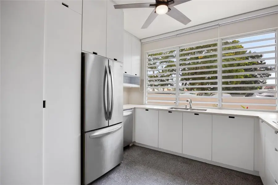 K1 Ave. Luis Vigoreaux #k, Guaynabo, PR 00966 - #3