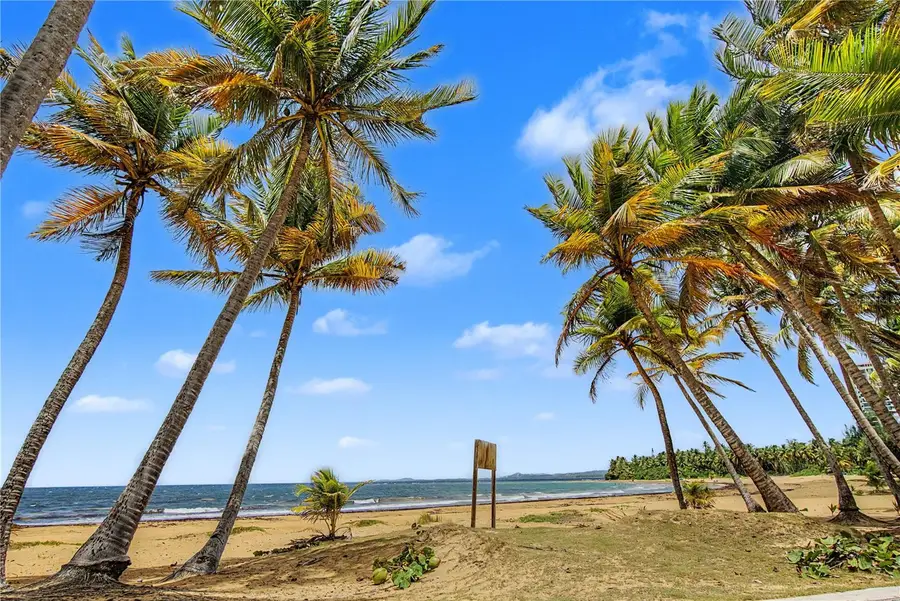302 Ocean Drive #302, Luquillo, PR 00773 - #2