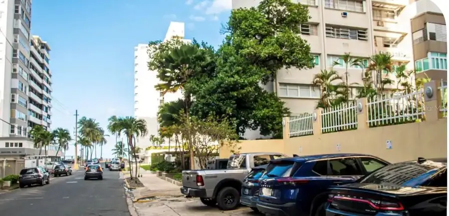 63 Kings Court St. #3D, San Juan, PR 00907 - #3