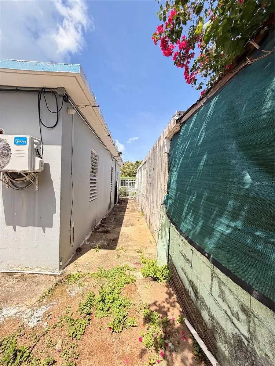 11 Calle 11 #69 Lote 363, Com. Victor Rojas, Arecibo, PR 00612 - #3