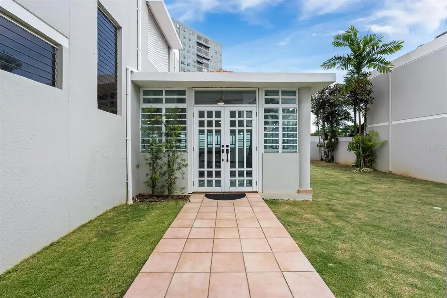 URB VILLAS DE SAN IGNACIO Calle San Edmundo #14, San Juan, PR 00927 - #3
