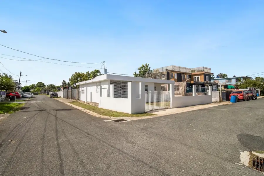 3 Urb. Toaville #10, Toa Baja, PR 00949 - #3