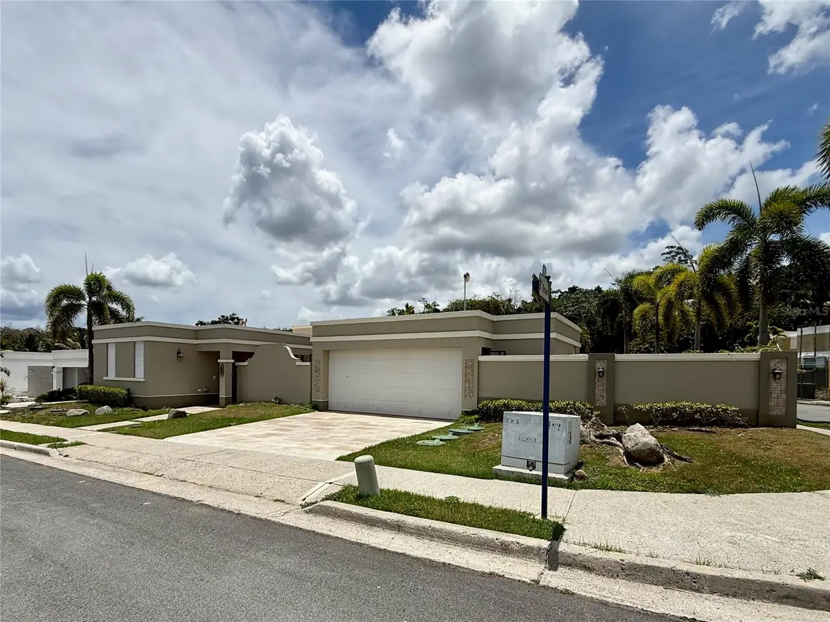 834 Calle 3 #B13, Guaynabo, PR 00971 - #1