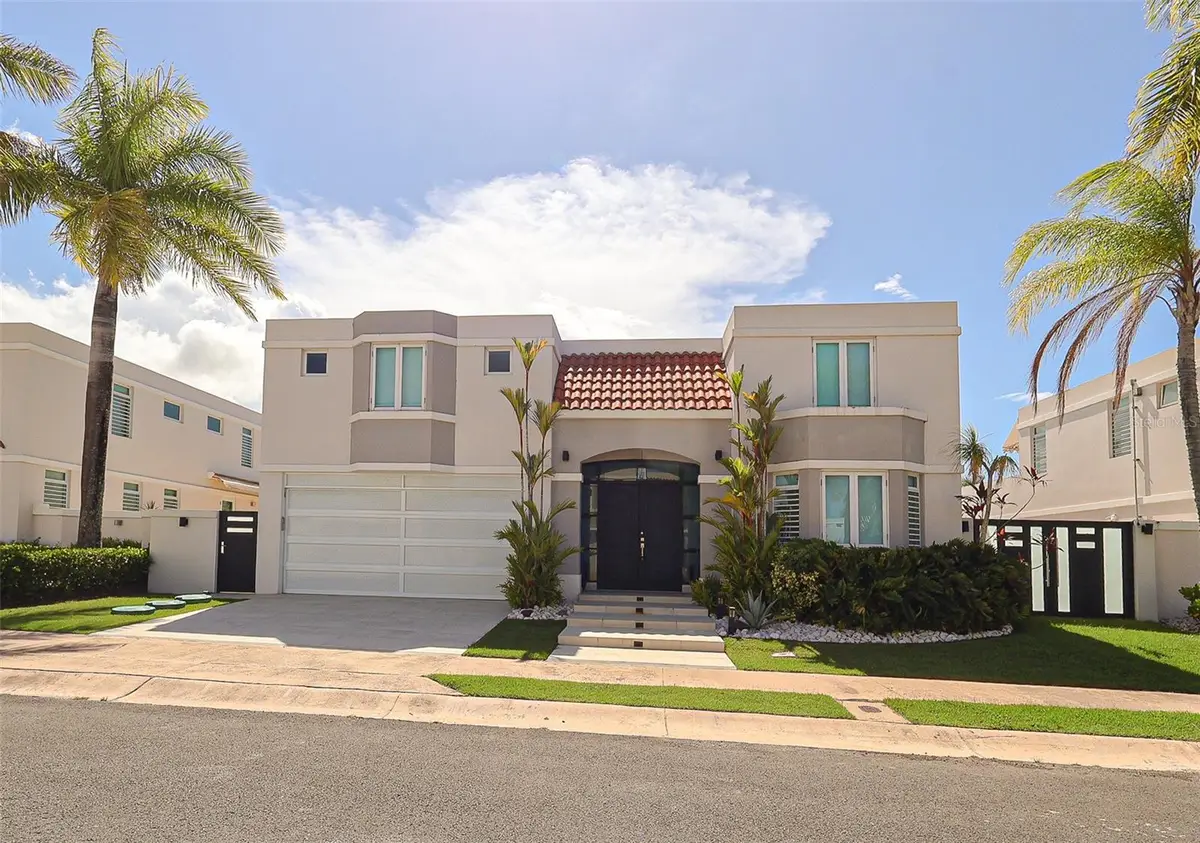 527 Mar Caribe St, Dorado, PR 00646 - #1