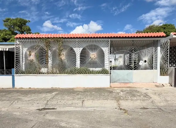 2005 Eduardo Cuevas Urb. Villa Grillasca, PONCE, PR 00717