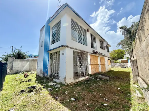2052 Espaa St., SAN JUAN, PR 00911