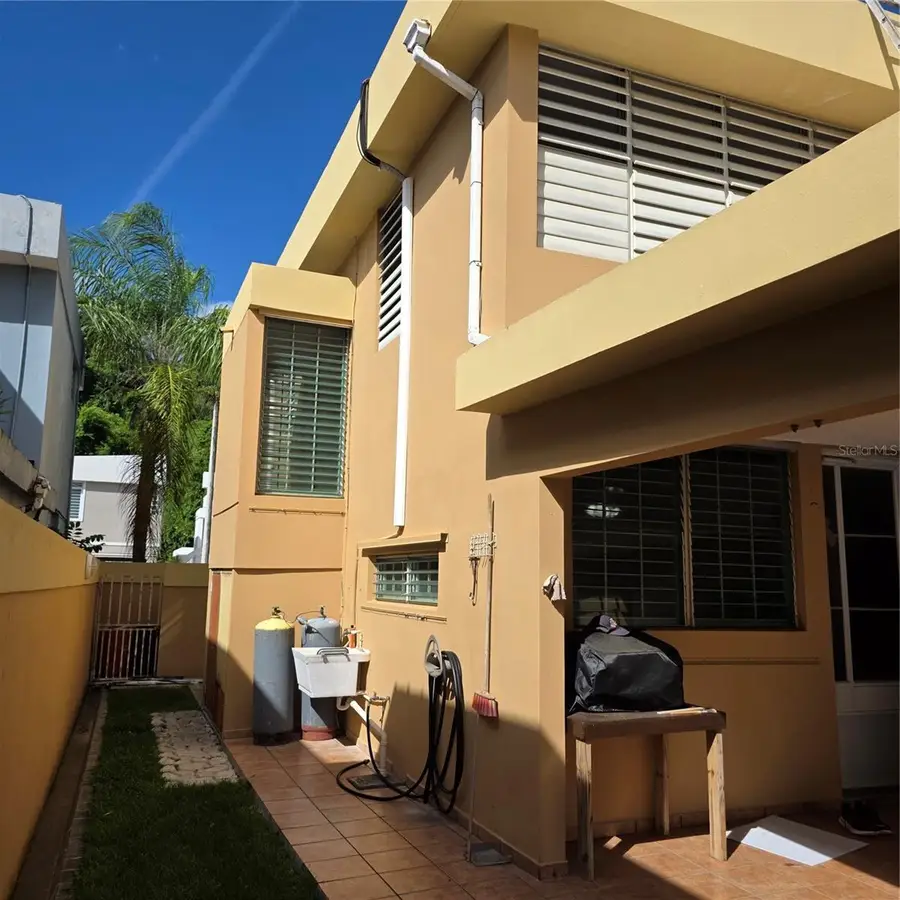 512 Calle Bromelia, Carolina, PR 00987 - #2