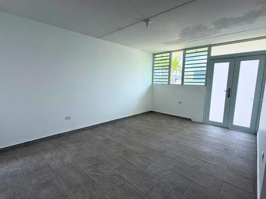 URB EL SENORIAL Calle Azorin #307, San Juan, PR 00926 - #2