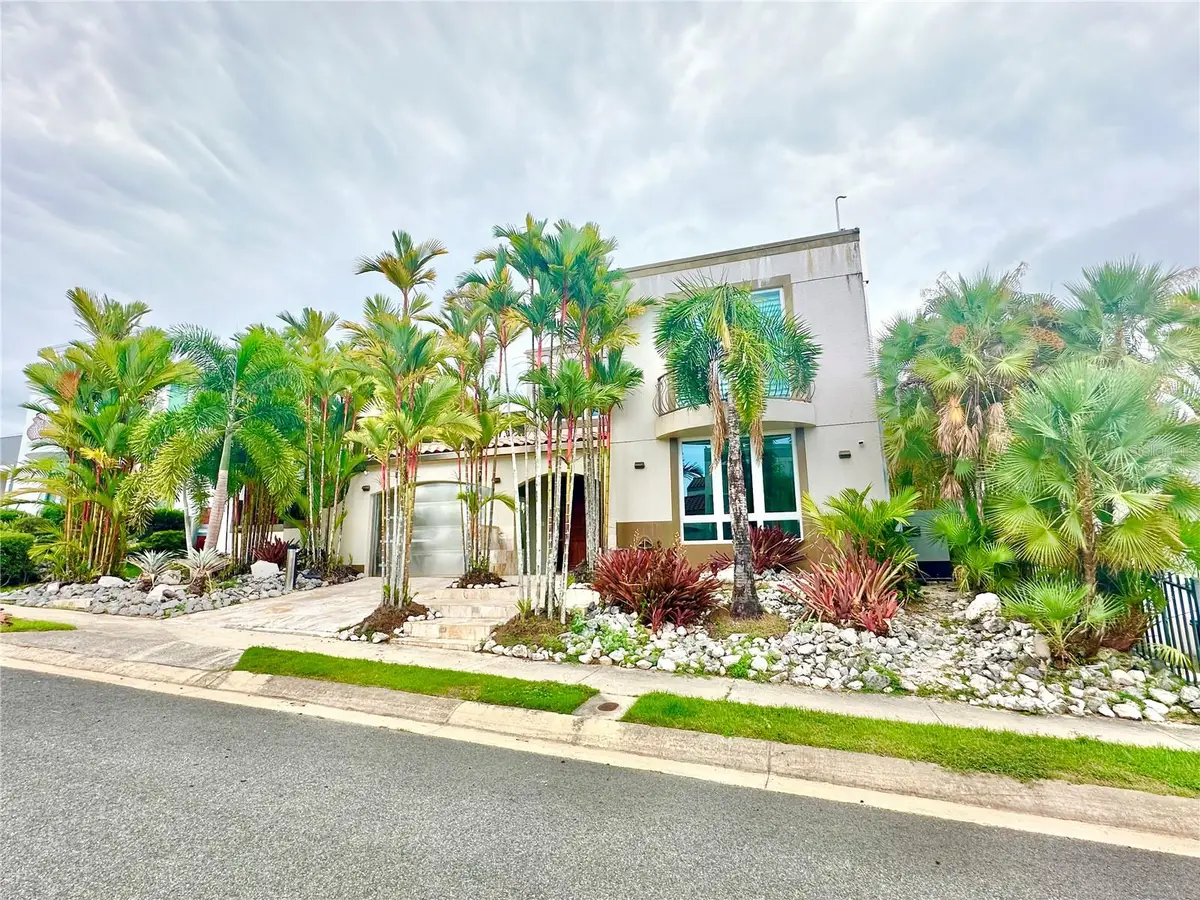 77 Almendro, Guaynabo, PR 00971 - #1