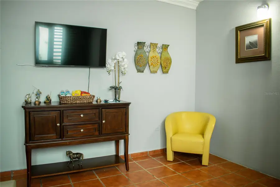 Calle Marcos Lopez 831 Hacienda El Palmar, Vega Baja, PR 00693 - #3