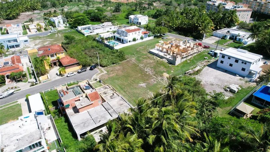 Palmas De Cerro Gordo, Vega Alta, PR 00692 - #2