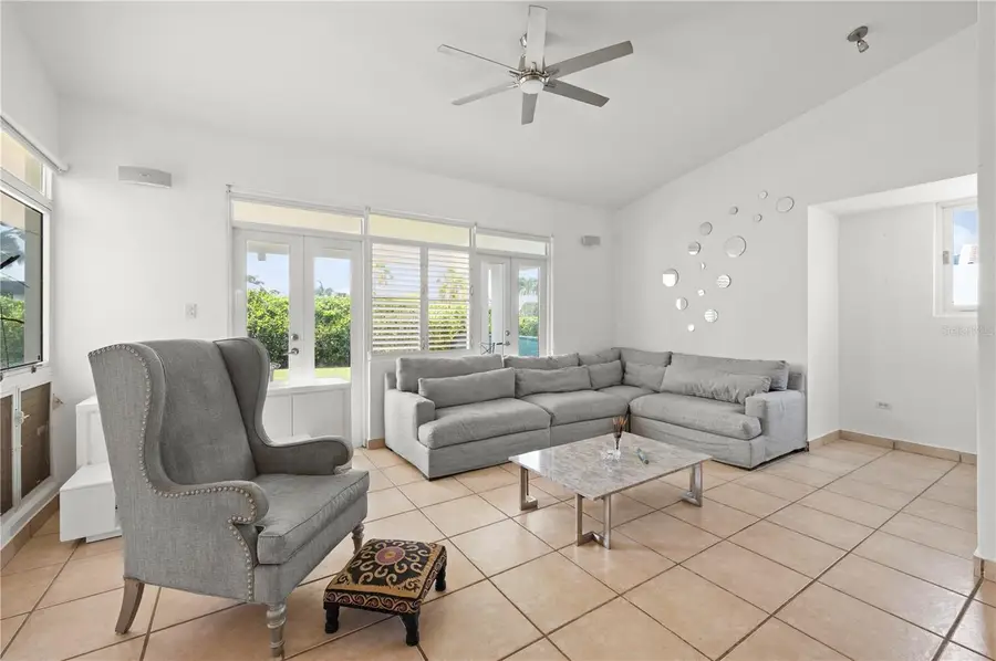 Urb Ciudad Jardn 94 Calle Menta, Gurabo, PR 00778 - #3
