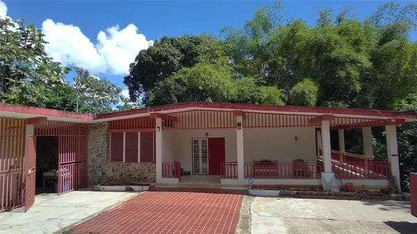 x 176 Road Clle Cuatro Calles, SAN JUAN, PR 00926