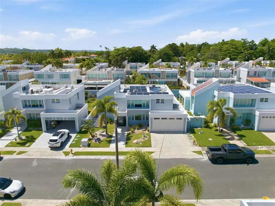 344 Tiburon, Higuillar, PR 00646 - #2