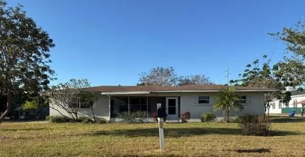 612 E Pearce Avenue, EAGLE LAKE, FL 33839