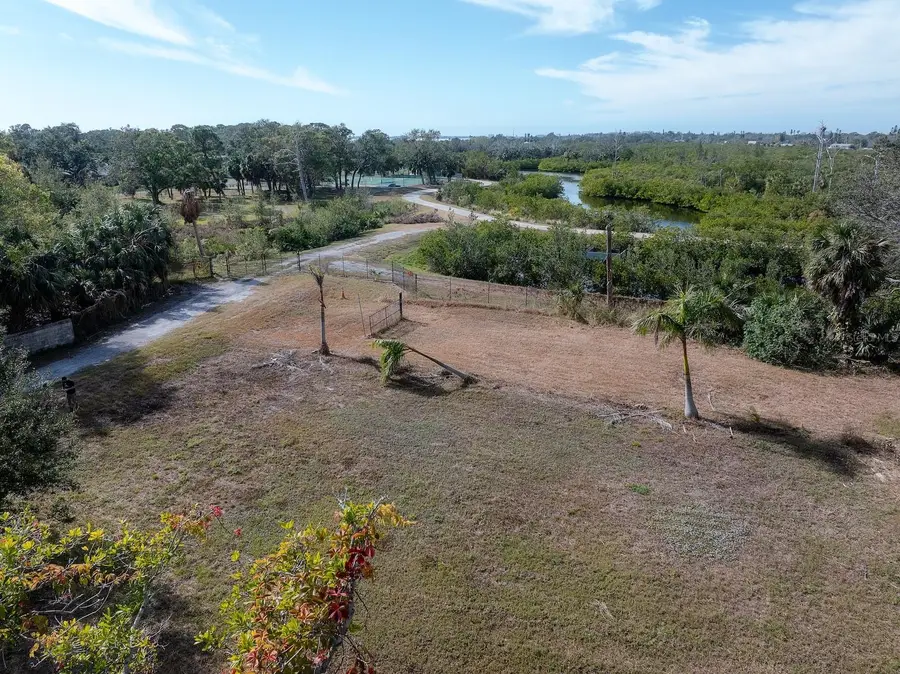 3847 30th Avenue S, Saint Petersburg, FL 33711 - Image #3