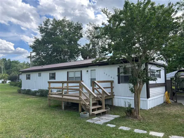 55707 Jamie Drive, ASTOR, FL 32102