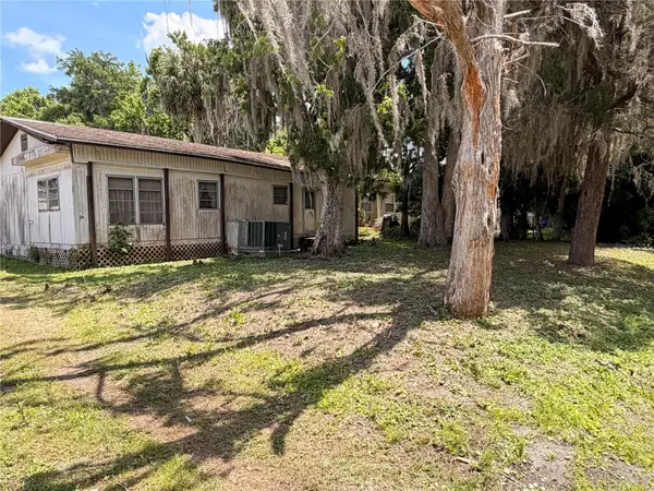 56340 Acorn Road, ASTOR, FL 32102