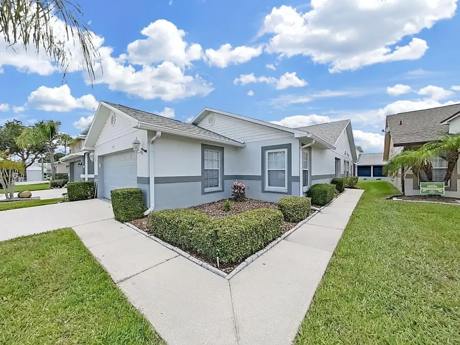 6122 Gentle Ben Circle, Wesley Chapel, FL 33544 - #3