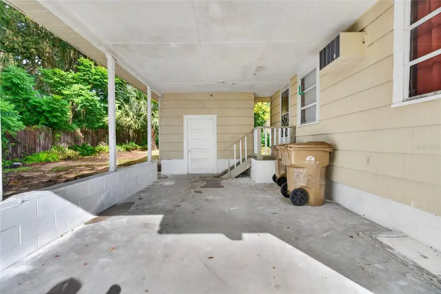 210 Nebraska Avenue, Leesburg, FL 34748 - #3