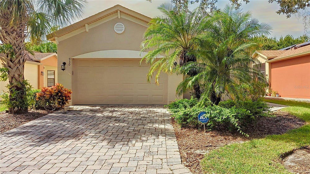 930 Grand Canal Drive, POINCIANA, FL 34759 BHGRE