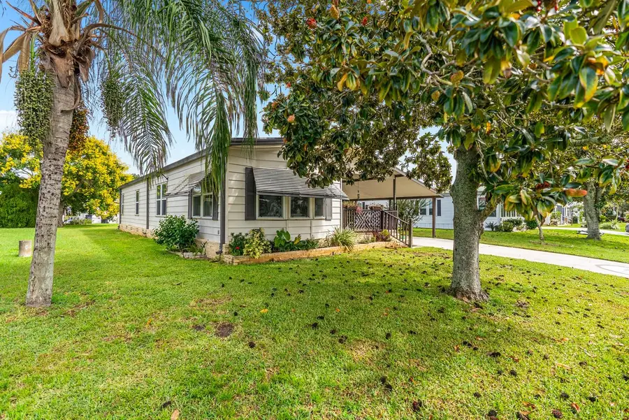 412 Tivoli Park Dr, Davenport, FL 33897 - Image #2