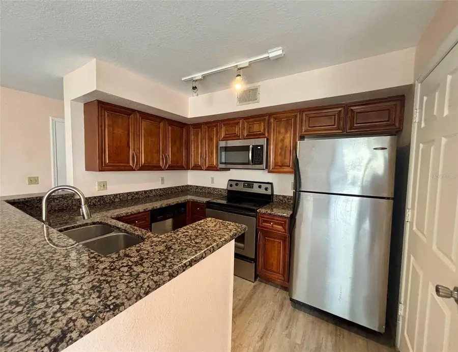 7320 Westpointe Boulevard #526, Orlando, FL 32835 - Image #3