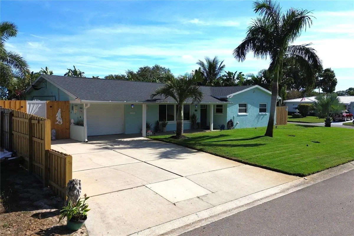 3201 45th Street N, Saint Petersburg, FL 33713 - Image #1