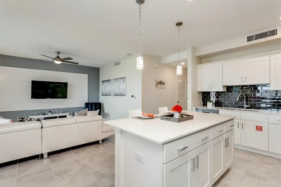 3111 Paradox Circle #307, Kissimmee, FL 34746 - Image #2