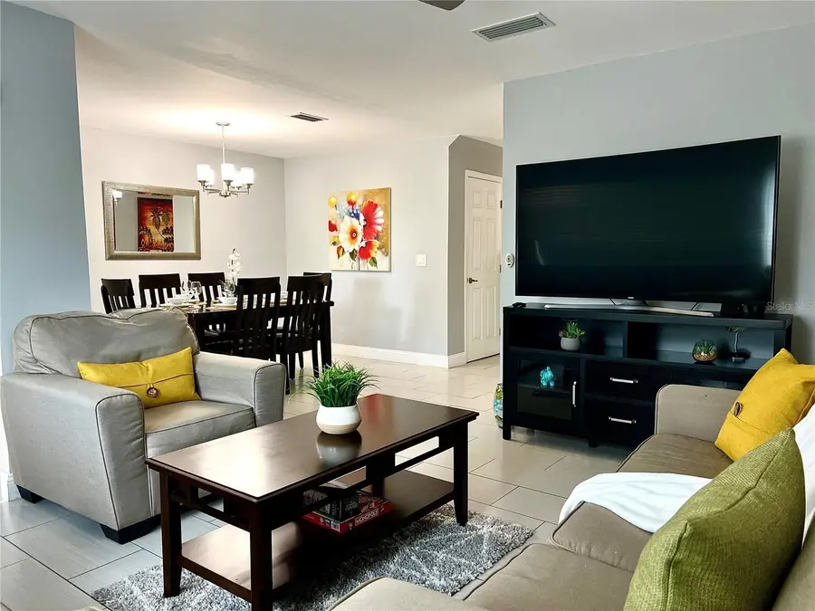 2704 Club Cortile Circle, Kissimmee, FL 34746 - Image #3