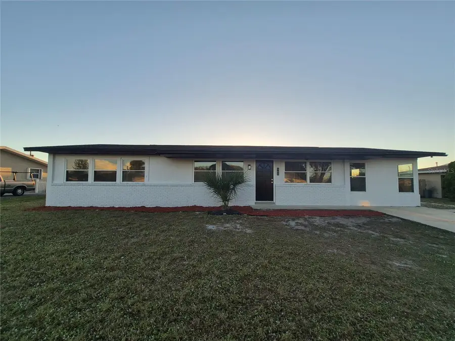 980 Bacon Circle Ne, Palm Bay, FL 32905 - Image #2