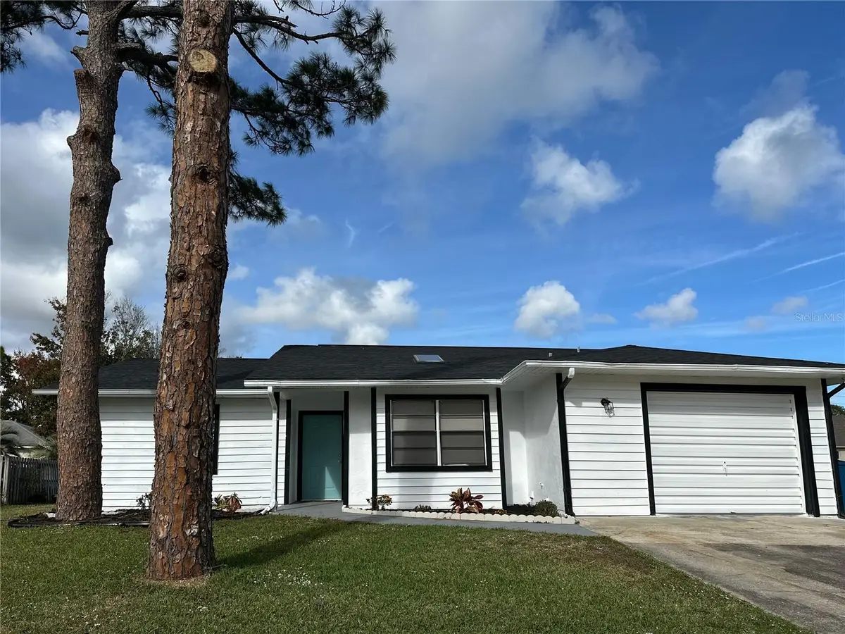 711 Kempten Street Nw, Palm Bay, FL 32907 - Image #1