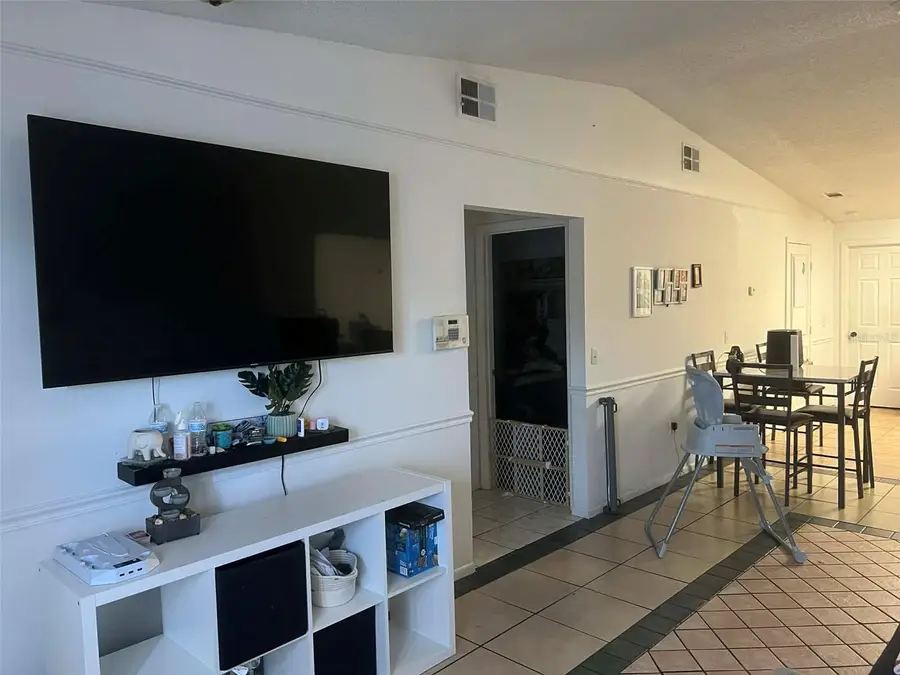 1081 Woodman Way, Orlando, FL 32818 - Image #3