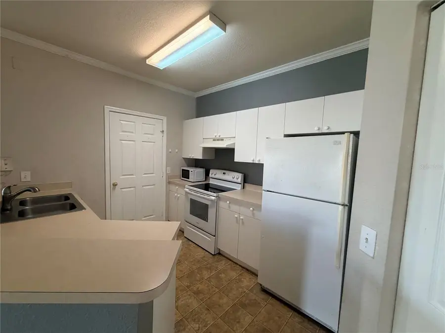 3561 Conroy Road #231, Orlando, FL 32839 - Image #3